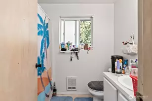 19821 Whitman Pl N, Shoreline, WA 98133 - Photo 12