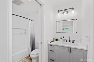 201 S State St, Bellingham, WA 98225 - Photo 16