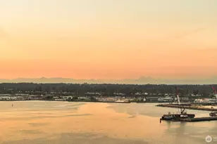 201 S State St, Bellingham, WA 98225 - Photo 2