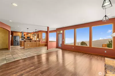 4285 W Eaglerock Place, Wenatchee, WA 98801 - Photo 8