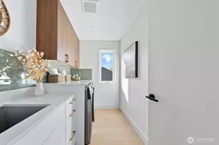 1111 NW 65th St, Seattle, WA 98117 - Photo 20