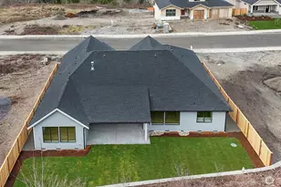 10208 174th Ave E, Bonney Lake, WA 98391 - Photo 40