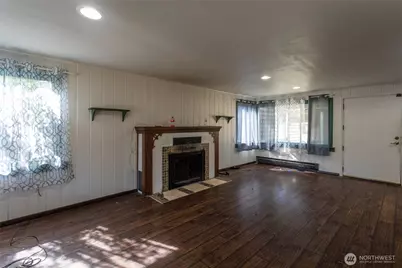 7802 Golden Given Road E, Tacoma, WA 98404 - Photo 2