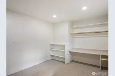 936 NE 207th Place NE, Sammamish, WA 98074 - Photo 26