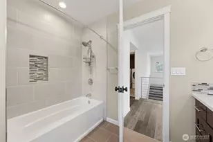 27037 NE 29th Pl, Redmond, WA 98053 - Photo 24