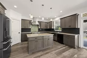 27037 NE 29th Pl, Redmond, WA 98053 - Photo 6