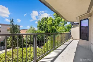 500 W Roy St, Seattle, WA 98119 - Photo 22