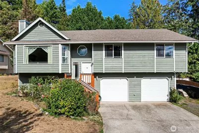 7529 Bridge Place NE, Bremerton, WA 98311 - Photo 1