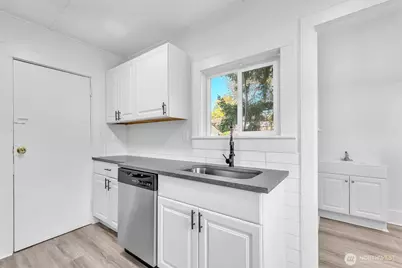 203 Grant Street, Kelso, WA 98626 - Photo 10