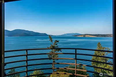 4002 Oakes Avenue, Anacortes, WA 98221 - Photo 8