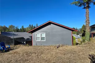 1812 W 12th St, Port Angeles, WA 98363 - Photo 8