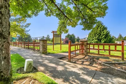 24241 SE 10th Place, Sammamish, WA 98075 - Photo 34