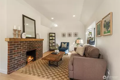 6031 McKinley Place N, Seattle, WA 98103 - Photo 10