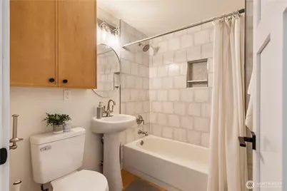 6031 McKinley Place N, Seattle, WA 98103 - Photo 20