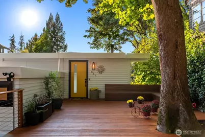 617 33rd Avenue E, Seattle, WA 98112 - Photo 2