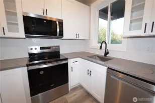 30410 H St, Ocean Park, WA 98640 - Photo 6