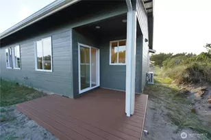 30410 H St, Ocean Park, WA 98640 - Photo 26