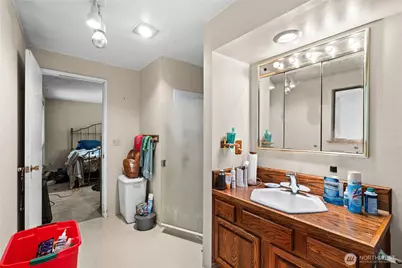 6123 110th Avenue SE, Bellevue, WA 98006 - Photo 32