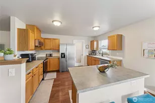 10527 192nd St Ct E, Graham, WA 98338 - Photo 8