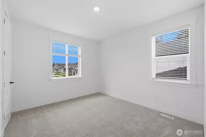 20433 Mystic Place E, Bonney Lake, WA 98391 - Photo 12