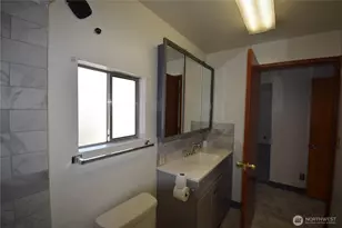 601 Shattuck Ave S, Renton, WA 98057 - Photo 12