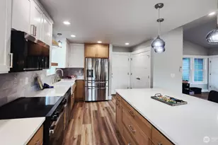 337 Mt Olympus Ave SE, Ocean Shores, WA 98569 - Photo 2