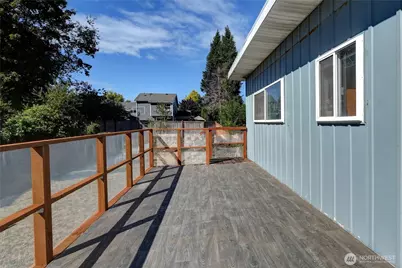 1730 N Narrows Drive, Tacoma, WA 98406 - Photo 4