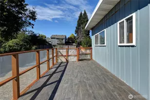 1730 N Narrows Dr, Tacoma, WA 98406 - Photo 4