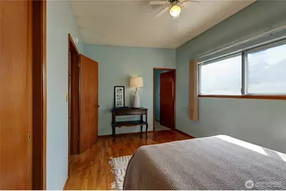 1730 N Narrows Drive, Tacoma, WA 98406 - Photo 16