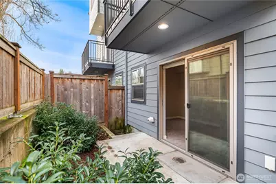 4910 S Willow Street #B, Seattle, WA 98118 - Photo 6