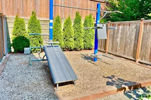 4910 S Willow St, Seattle, WA 98118 - Photo 28