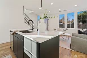 8757 Palatine Ave N, Seattle, WA 98103 - Photo 6