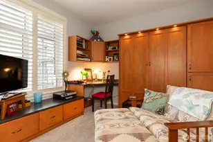 2000 Alaskan Wy, Seattle, WA 98121 - Photo 20