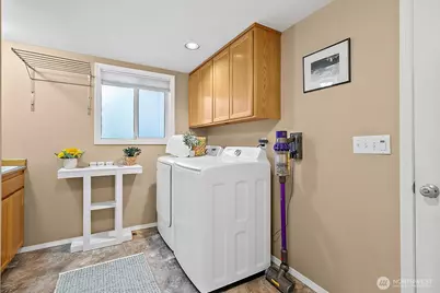 24516 137th Court SE, Kent, WA 98042 - Photo 16