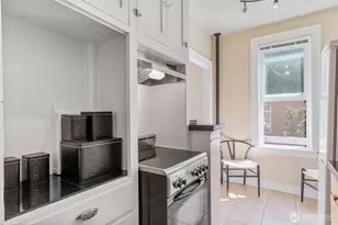 905 NE 43rd St, Seattle, WA 98105 - Photo 12