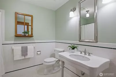 1405 NE East Bay Drive NE, Olympia, WA 98506 - Photo 26