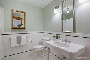 1405 NE East Bay Dr NE, Olympia, WA 98506 - Photo 26