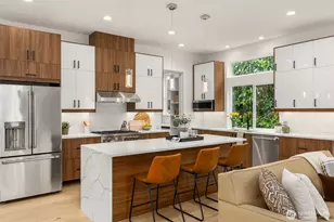 2727 50th Ave SW, Seattle, WA 98116 - Photo 10