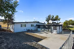 128 W Nelson Rd, Moses Lake, WA 98837 - Photo 4