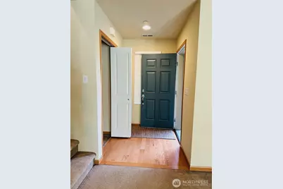 807 5th Place NE, Issaquah, WA 98029 - Photo 4