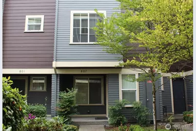 807 5th Place NE, Issaquah, WA 98029 - Photo 2