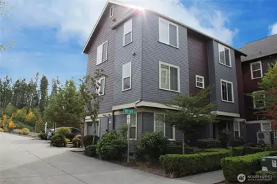 807 5th Place NE, Issaquah, WA 98029 - Photo 1