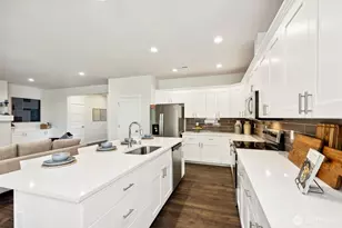 27018 30th Pl S, Kent, WA 98032 - Photo 8