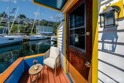 2450 Westlake Avenue N #A6, Seattle, WA 98109 - Photo 8