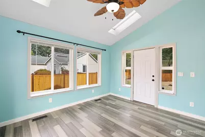 8711 202nd Street E, Spanaway, WA 98387 - Photo 12