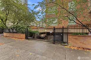 905 Cherry St, Seattle, WA 98104 - Photo 16