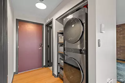 905 Cherry Street #601, Seattle, WA 98104 - Photo 4