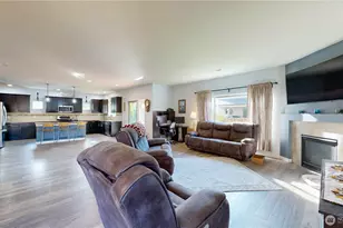 1405 Couls Ave, Buckley, WA 98321 - Photo 2