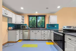 7601 Earling St NE, Olympia, WA 98506 - Photo 8