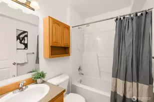 12018 31st Ave NE, Seattle, WA 98125 - Photo 14